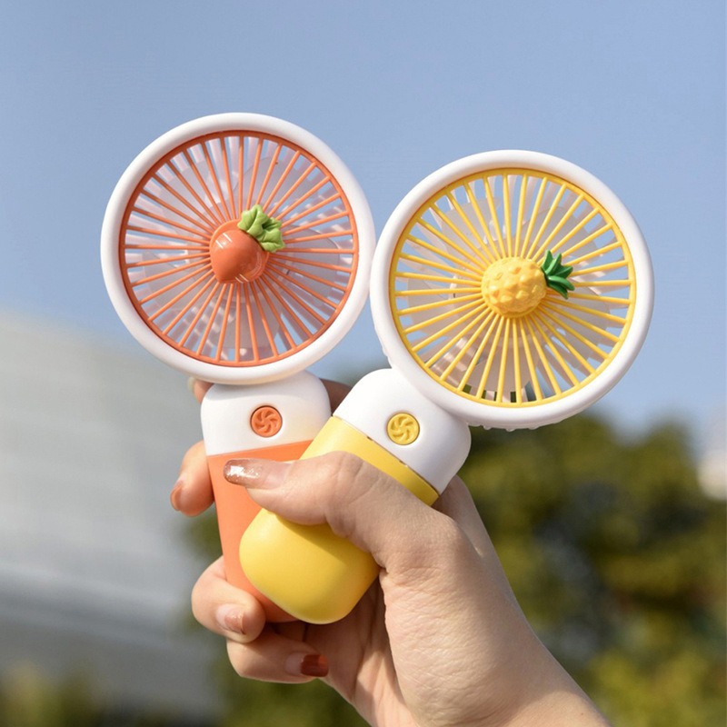 Outdoor Camping Misting Fan - 1 ชิ้นพัดลมมินิฤดูร้อนแบบพกพามือถือน่ารักนักเรียนสก์ท็อป USB ชาร์จพัดลมไฟฟ้าสําหรับกลางแจ้งตั้งแคมป์ท่องเที่ยวพัดลมพกพา